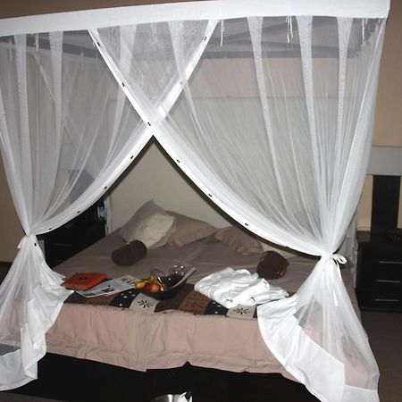 River House Hoedspruit Bagian luar foto