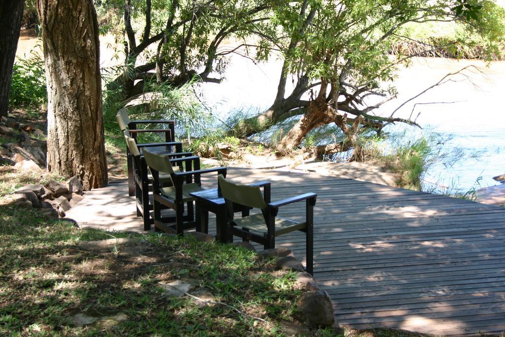 River House Hoedspruit Bagian luar foto