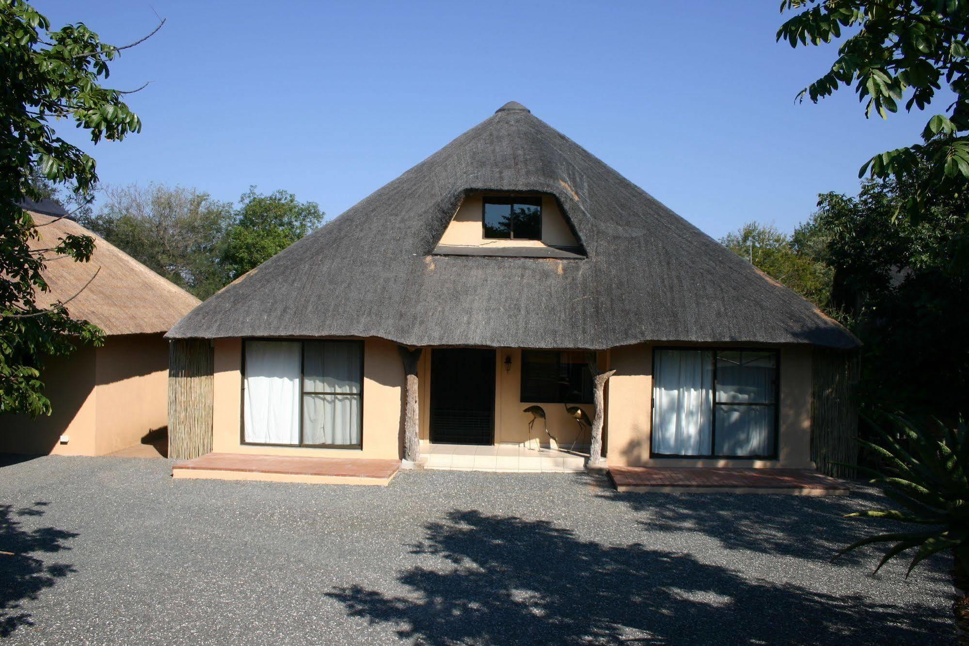 River House Hoedspruit Bagian luar foto