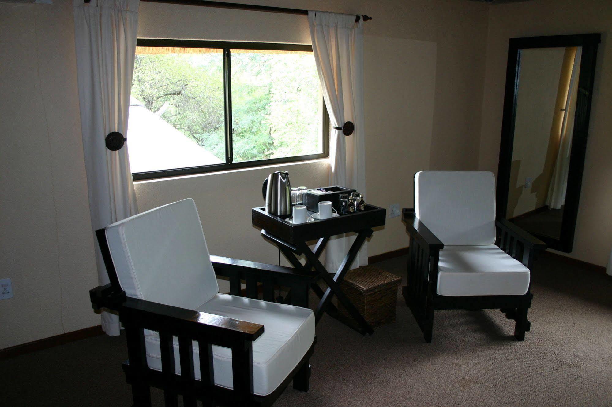 River House Hoedspruit Bagian luar foto